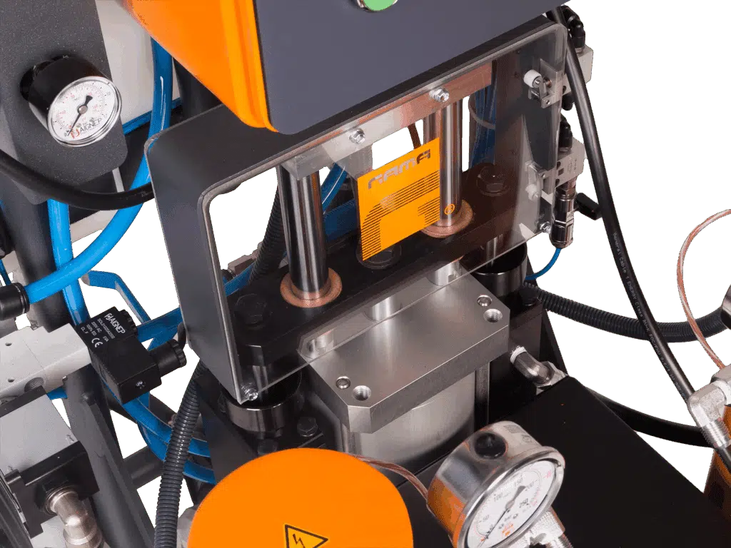 2.2. EASY SPRAY PNE PORTABLE AIR DRIVEN UNIT